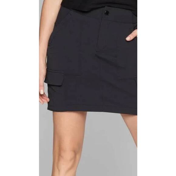 Athleta Trekkie Skort 4 - Picture 1 of 7